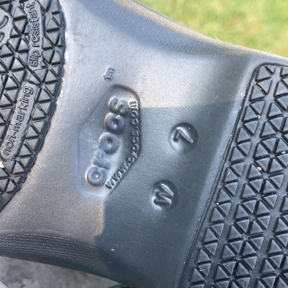 Crocs Women's Neria Pro Ii Clog | Slip Resistant Work Shoes size 7m, like new - Picture 6 of 6